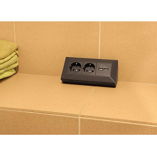 Bild 2 - 2-fach Steckdosenblock + 2x USB schwarz Aufbaumontage