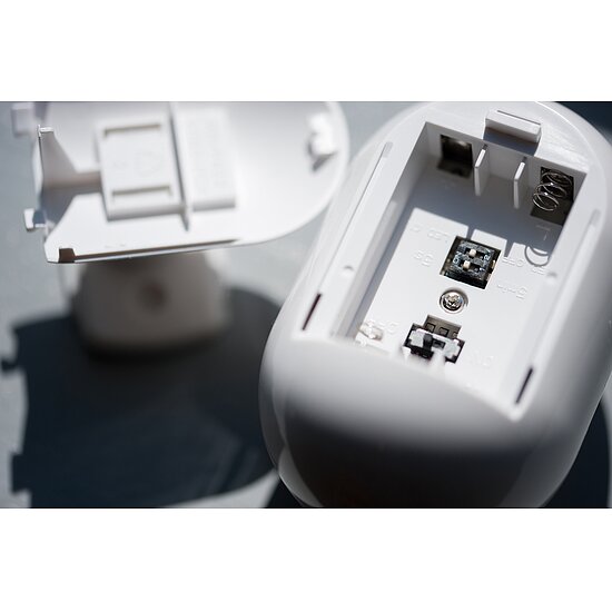 Bild 3 - ednet smart home Starter Kit Security 1 x Kamera 1 x Bewegungsmelder 2 x Fensterkontakt