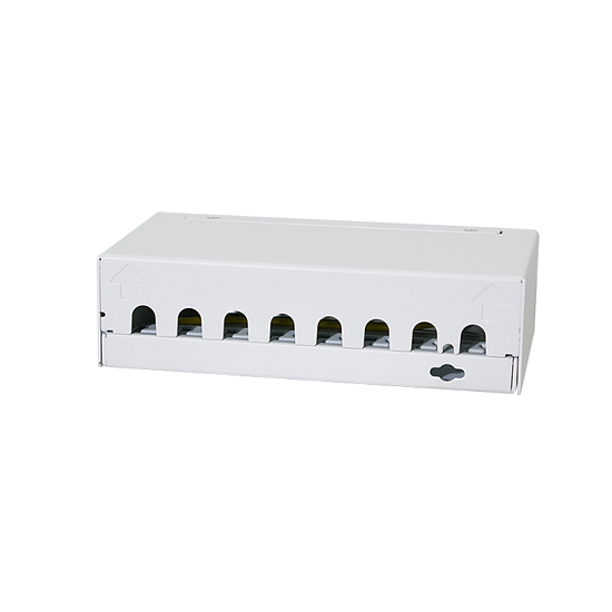 Bild 3 - Patch Panel 8 Port mit 8 Cat.6A Keystone Modulen