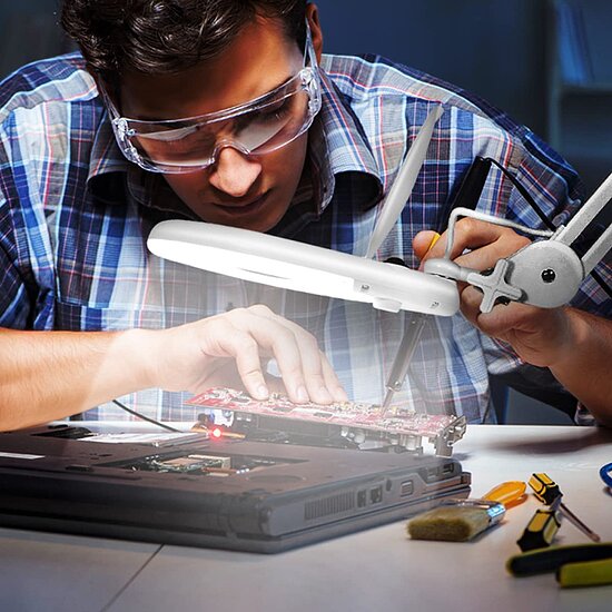 Bild 4 - Lupenleuchte mit Klemmhalterung, 5 Dioptrien