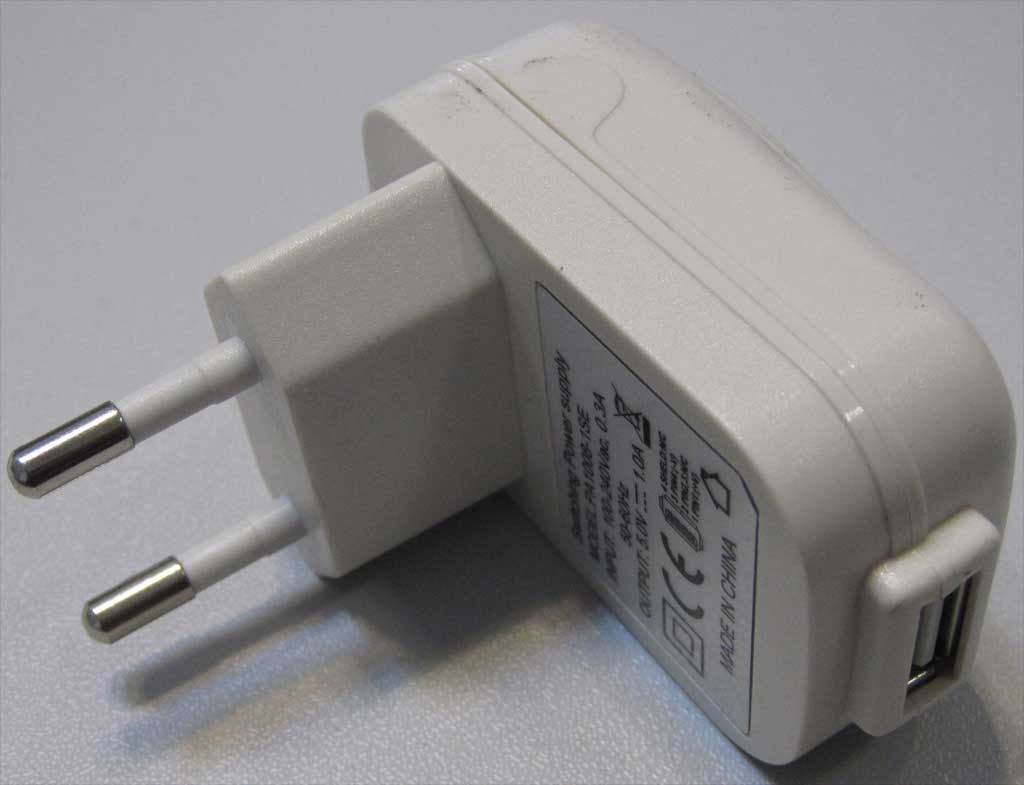 USB Netzteil Miniformat 1 x USB Buchse 5V 1 A (5W) weiss (Strom & Licht) kab24.de