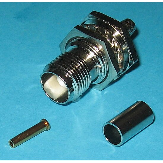 Bild 1 - TNC-Einbaukupplung f�r r�ckseitigen RG58 Crimpanschluss